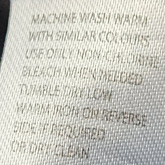 Just Be Dark Wash Drawstring Waist Stretch Denim Shorts with Cuff Detail Size S - Picture 16 of 16